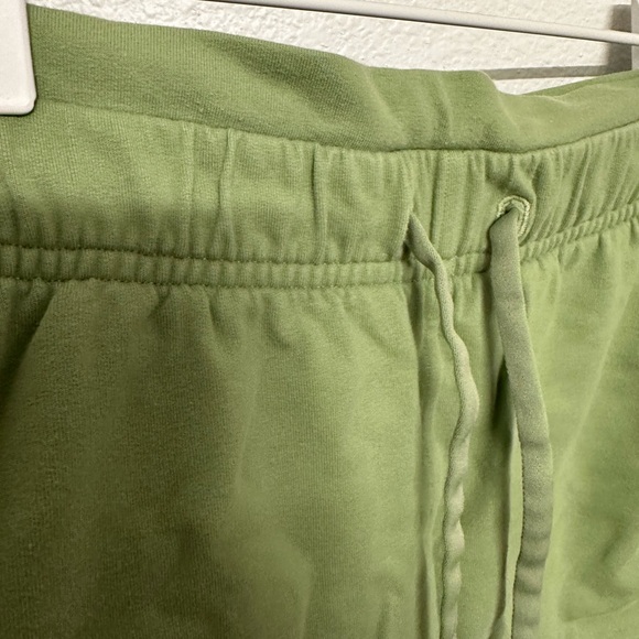 Lululemon Inner Glow shorts - Picture 8 of 8